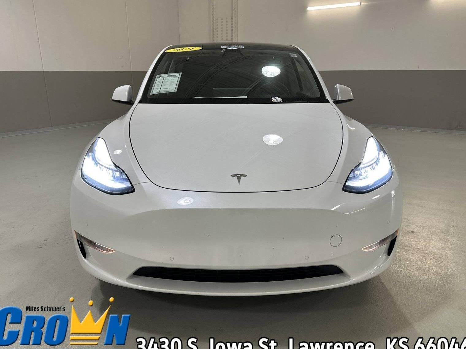 TESLA MODEL Y 2021 5YJYGAEE5MF257073 image